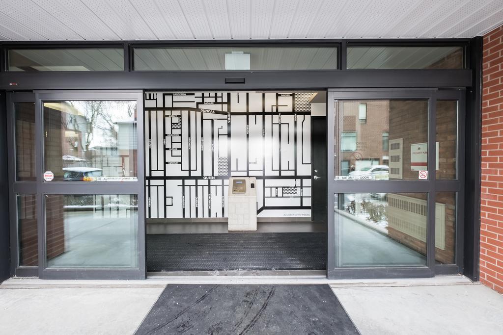 Luxury Leslieville - 2 Bedroom 2 Bath Toronto Exterior foto